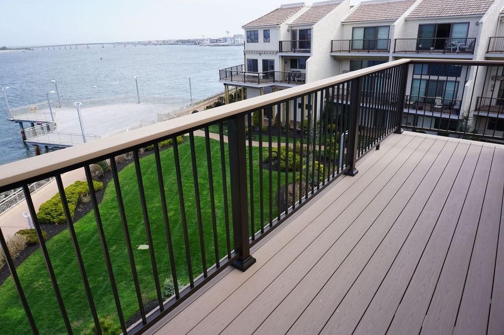 Aluminum Picket Railing