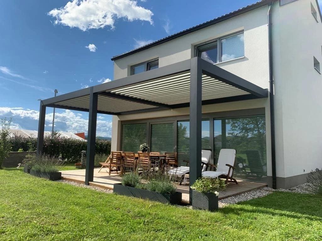 Bioclimatic pergola installed for a villa and terrace project