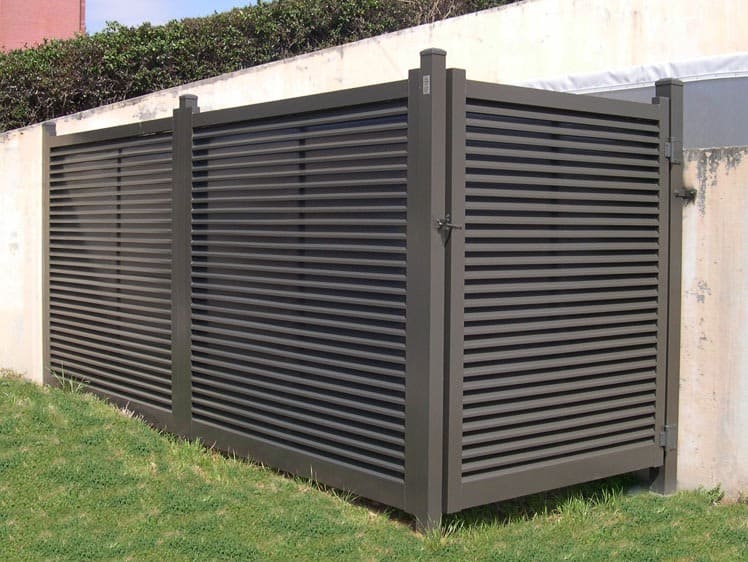 VALUNO aluminum semi-privacy louver fence