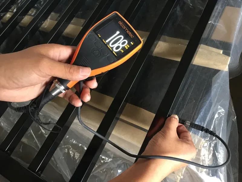 Quality inspection of VALUNO aluminum fence components